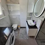 Green Home דירה *